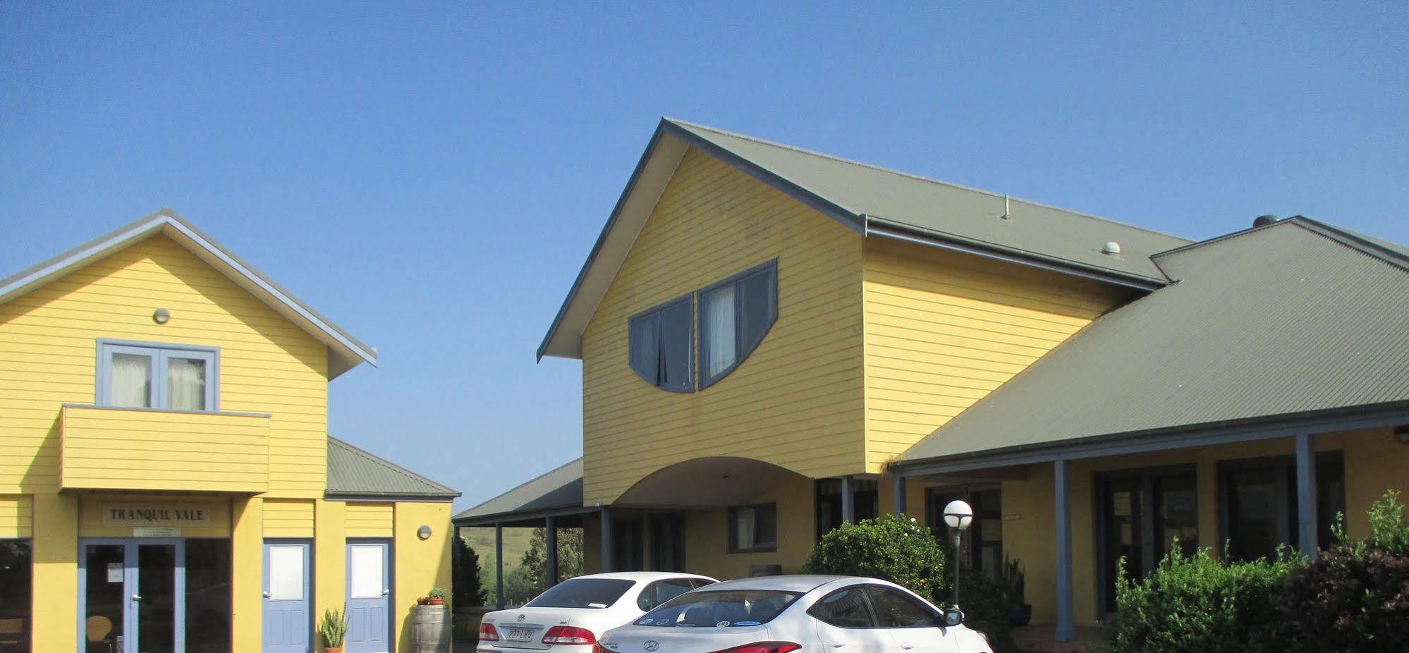 Hotel Tranquil Vale Vineyard Luskintyre Exterior foto